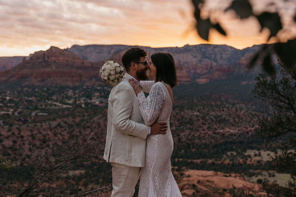 bride and groom at sunrise in sedona arizona